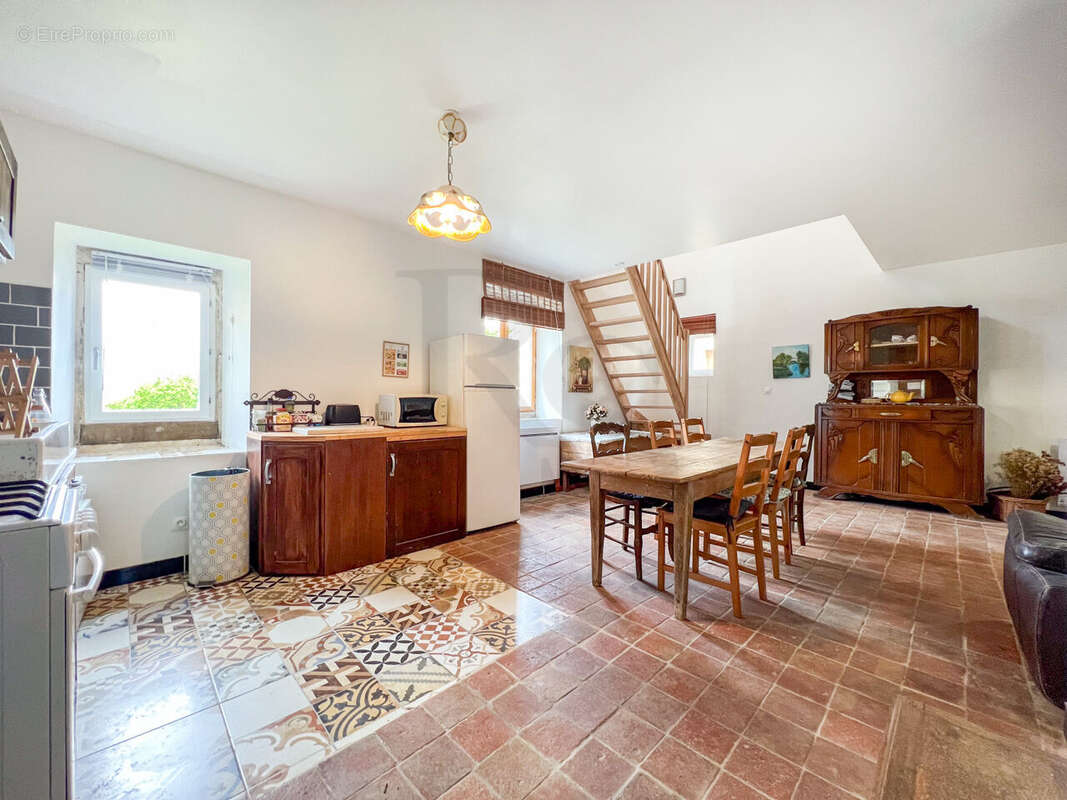 Maison à TOURNAI-SUR-DIVE