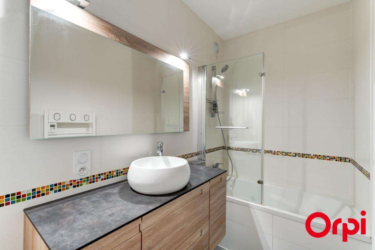 Appartement à VENISSIEUX