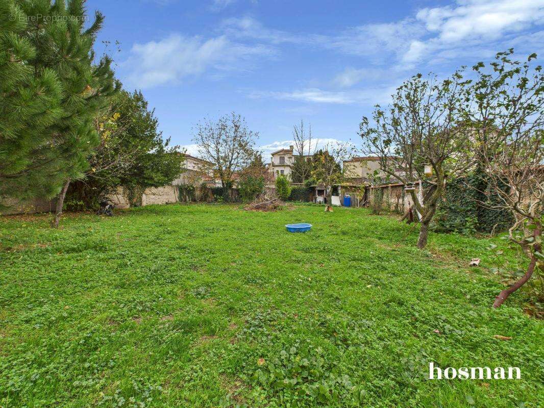 Maison à PIERRE-BENITE