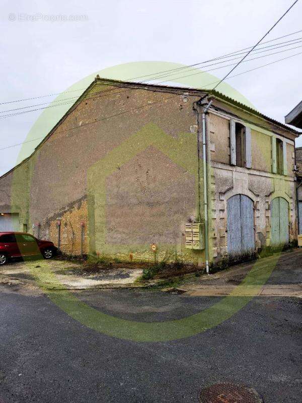 Maison à MIRAMBEAU