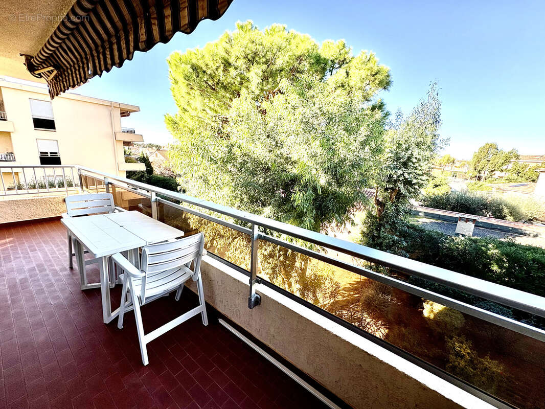 Appartement à SIX-FOURS-LES-PLAGES