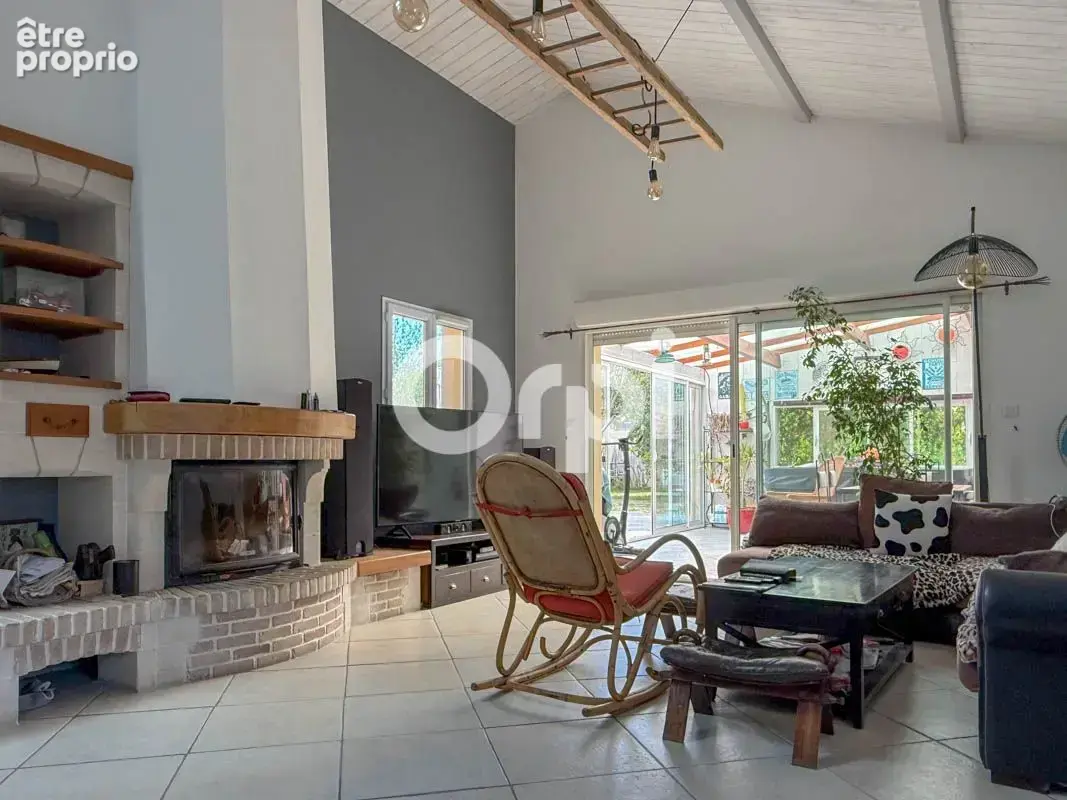 Maison charentaise en excellent état avec 60 m² de garage - photo 4