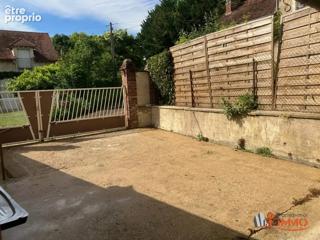 Maison de village avec cour et terrasse - photo 3