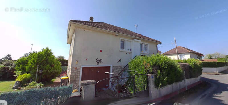 Maison à CHATELLERAULT