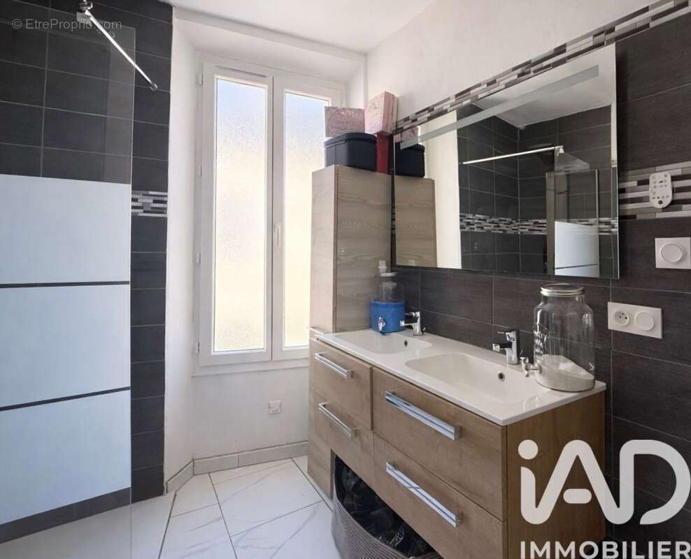 Maison 63 m² à Violes  - photo 4