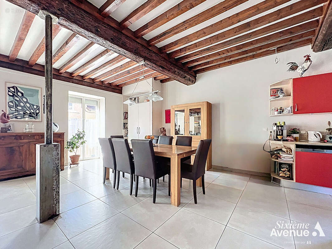 Appartement à SAINT-SYMPHORIEN-D'OZON