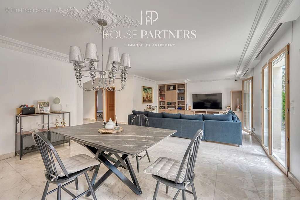 Appartement à RUEIL-MALMAISON