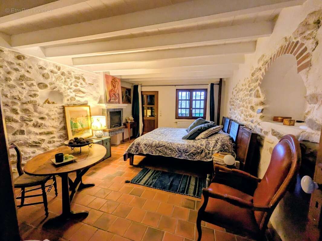 Maison à COISE-SAINT-JEAN-PIED-GAUTHIER