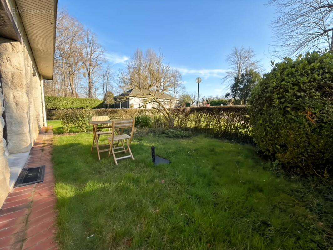 Appartement à EQUEMAUVILLE