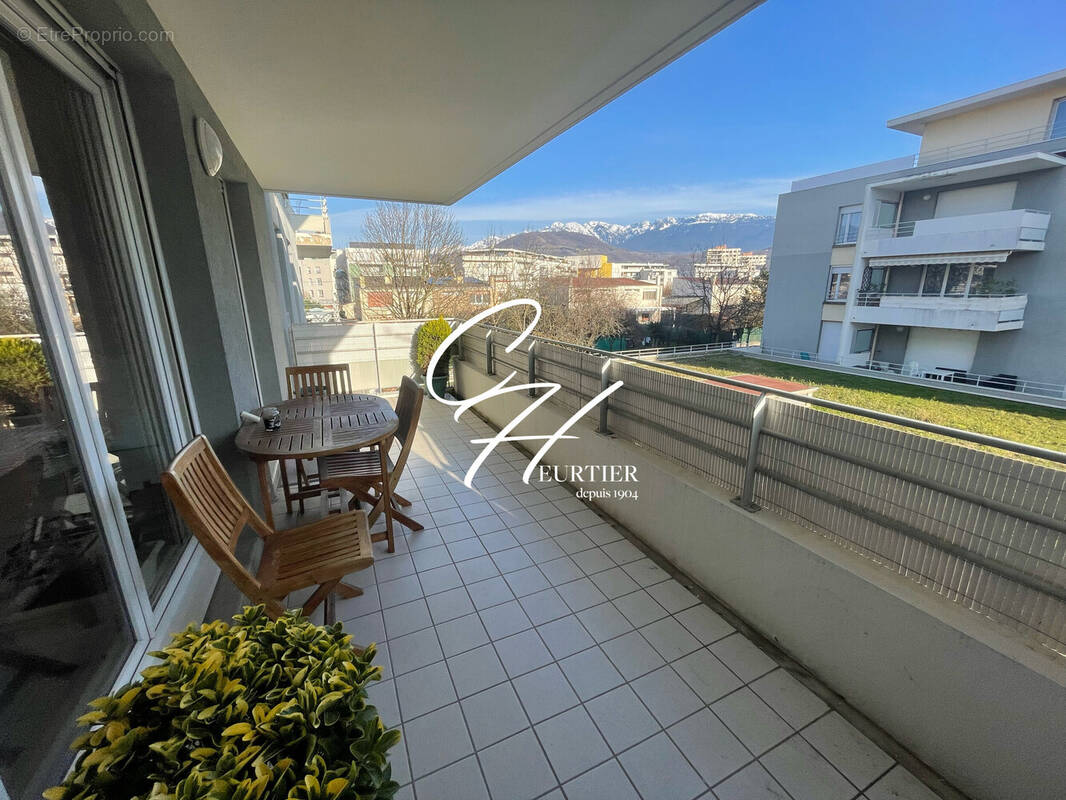 Appartement à ECHIROLLES