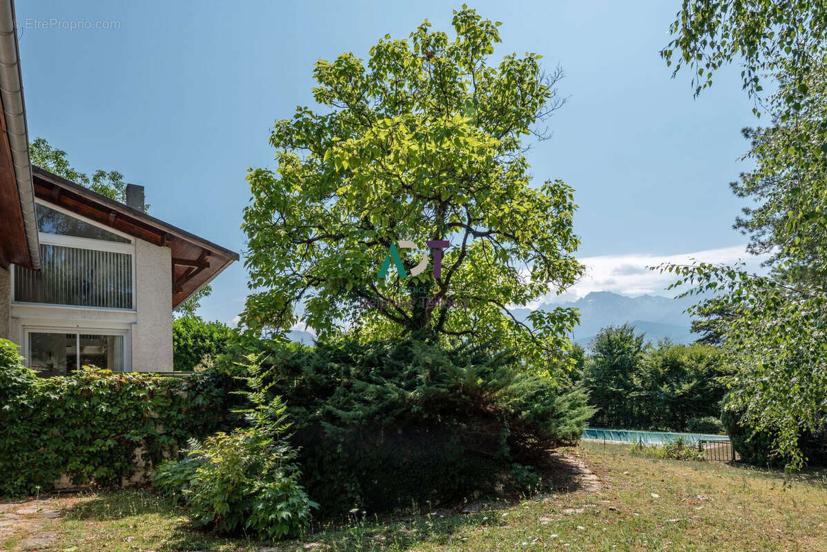 Maison à SAINT-ISMIER