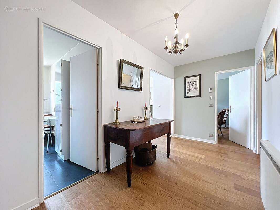 Appartement à GARCHES