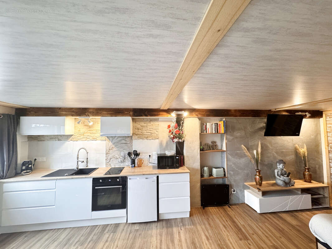 Appartement à LARAGNE-MONTEGLIN