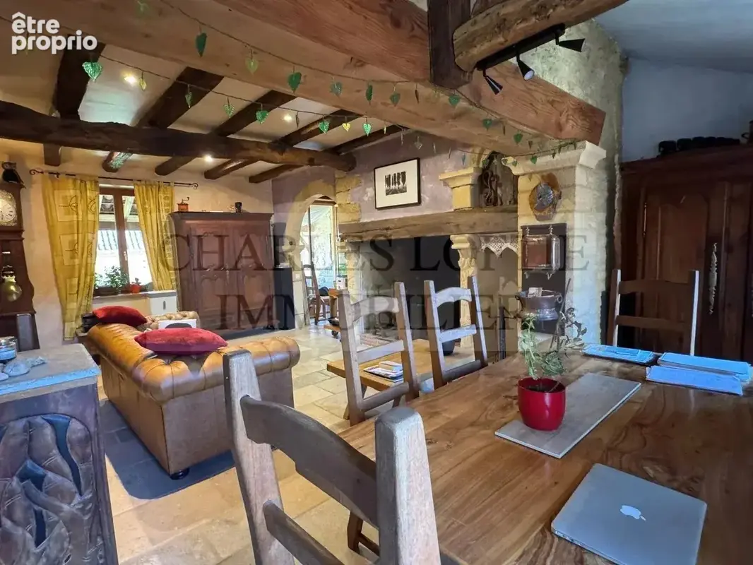 Ensemble en pierre avec gîte et piscine sur un terrain de 8 804 m² dans un hameau paisible en Bouriane - photo 6