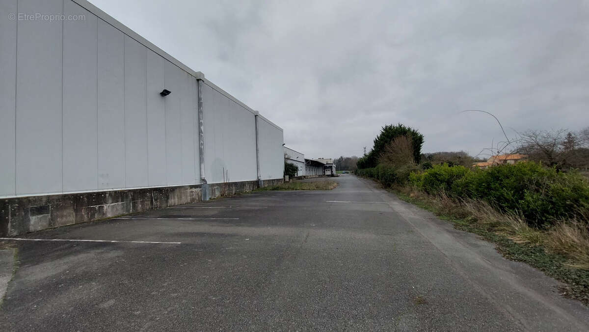 Commerce à POITIERS