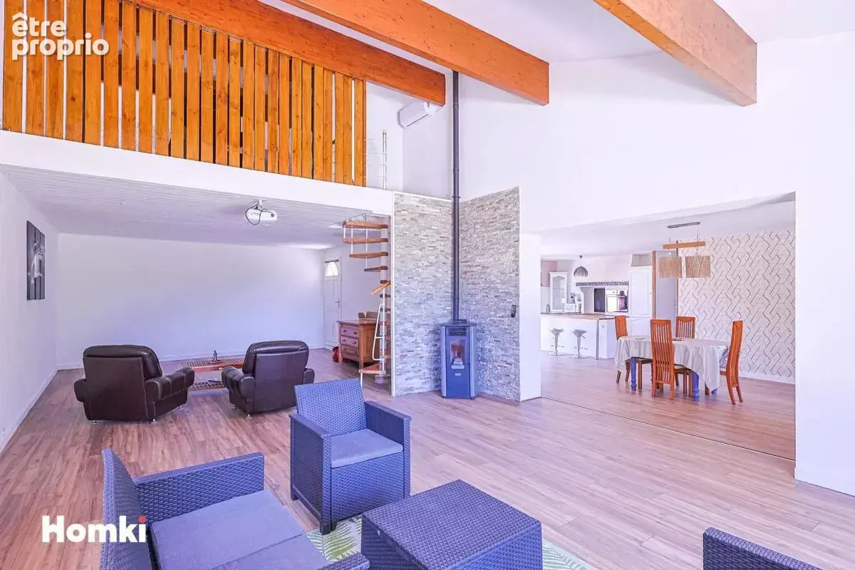 Maison/Villa T6 de 175 m² à Vacquiers 31340 - photo 6