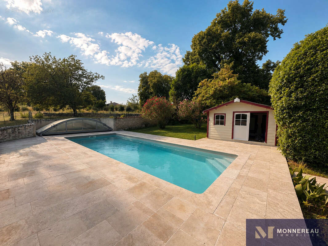 Charmante maison avec piscine et vue - photo 18