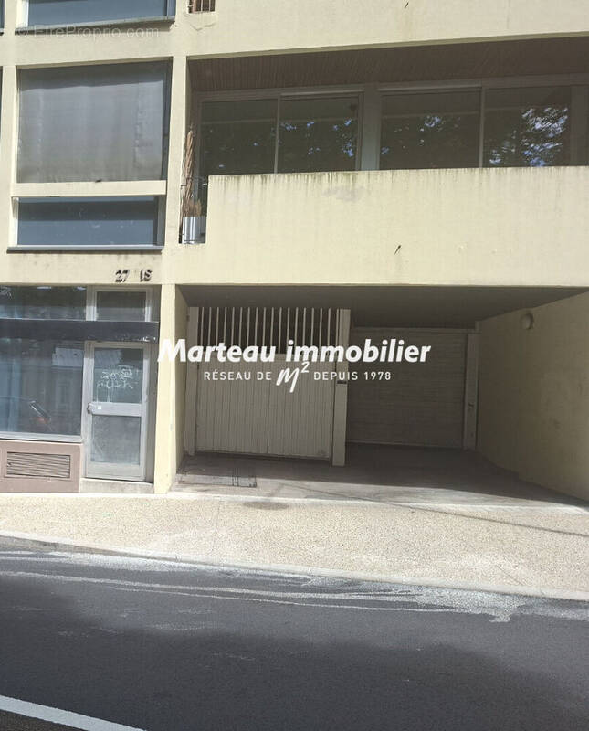 Parking à LE MANS