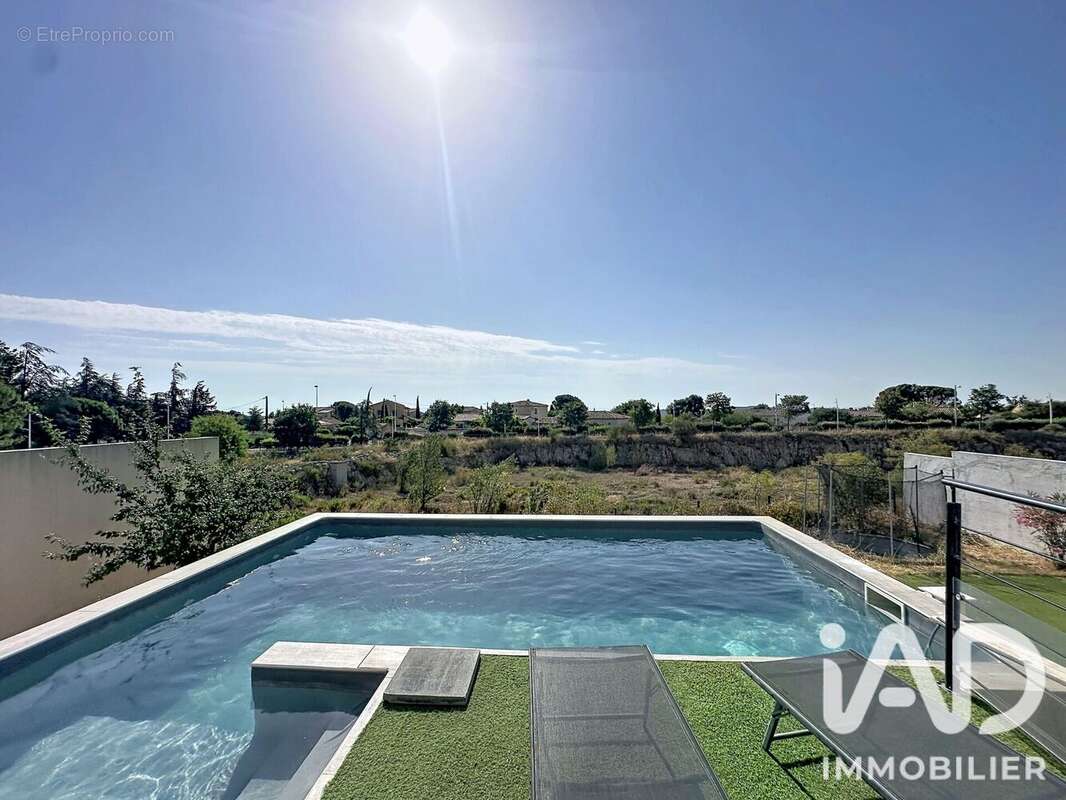 Maison 121 m² à Rochefort-Du-Gard  - photo 8