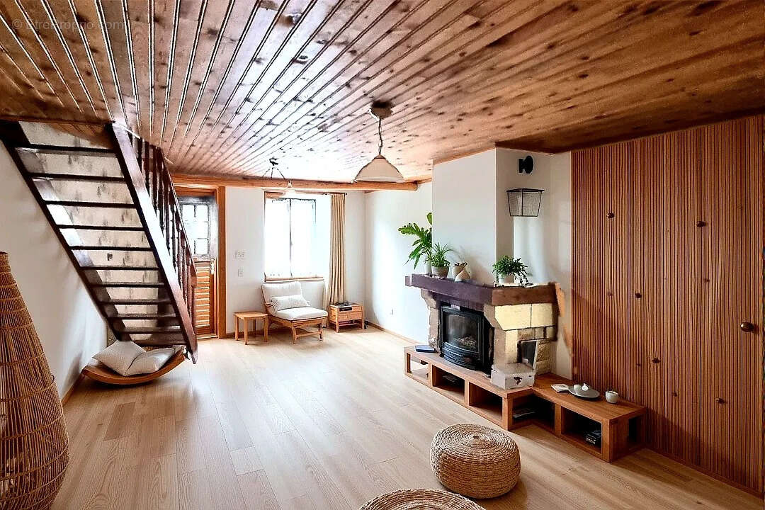 Maison à ESTIVAREILLES