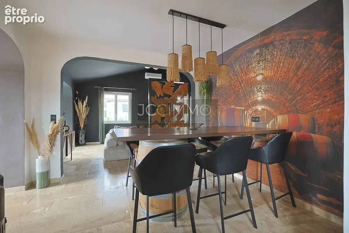 Une villa de plain-pied T5 avec piscine et garage ! - photo 6