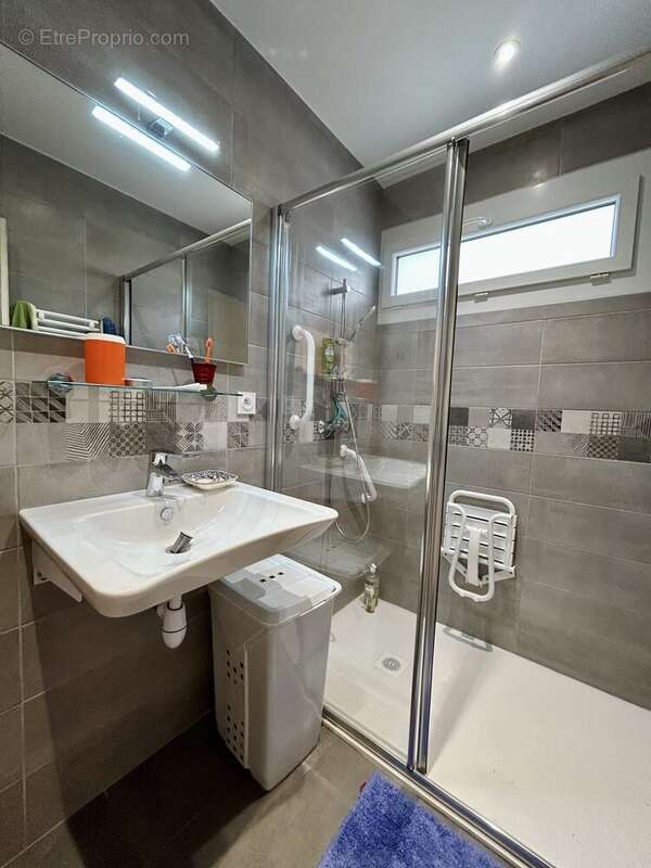 Maison 95 m² à Tain-L'hermitage  - photo 6