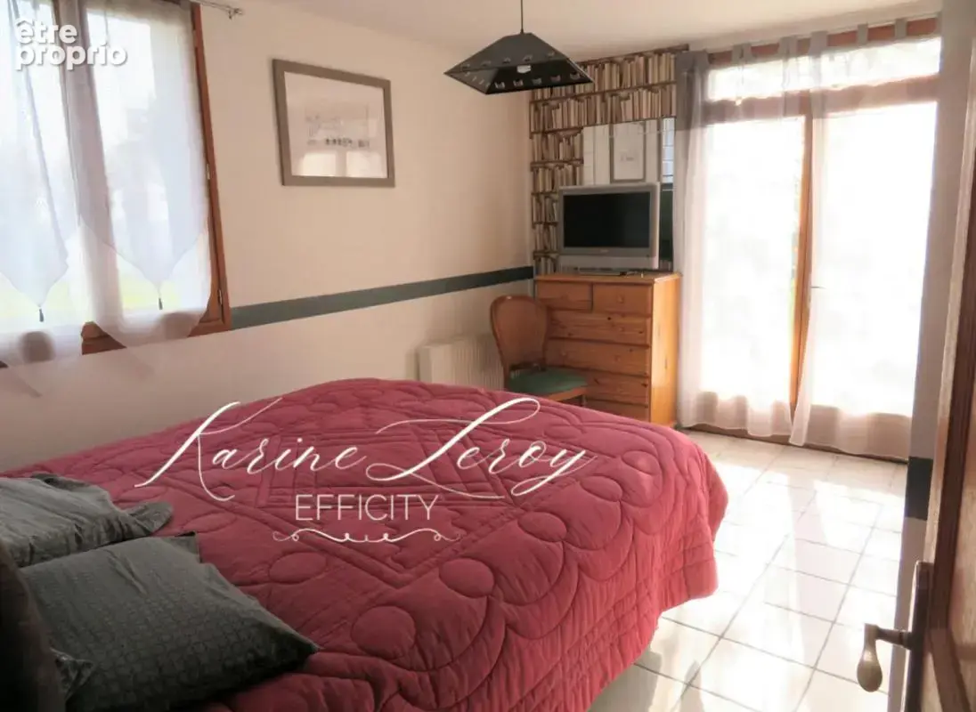 Maison 400 m² à Mareil-En-France  - photo 19