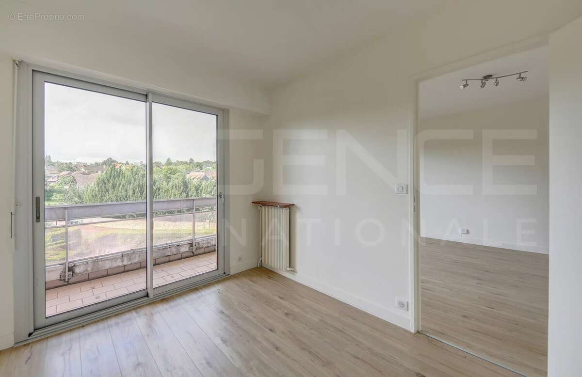 Appartement à CHAMBOURCY
