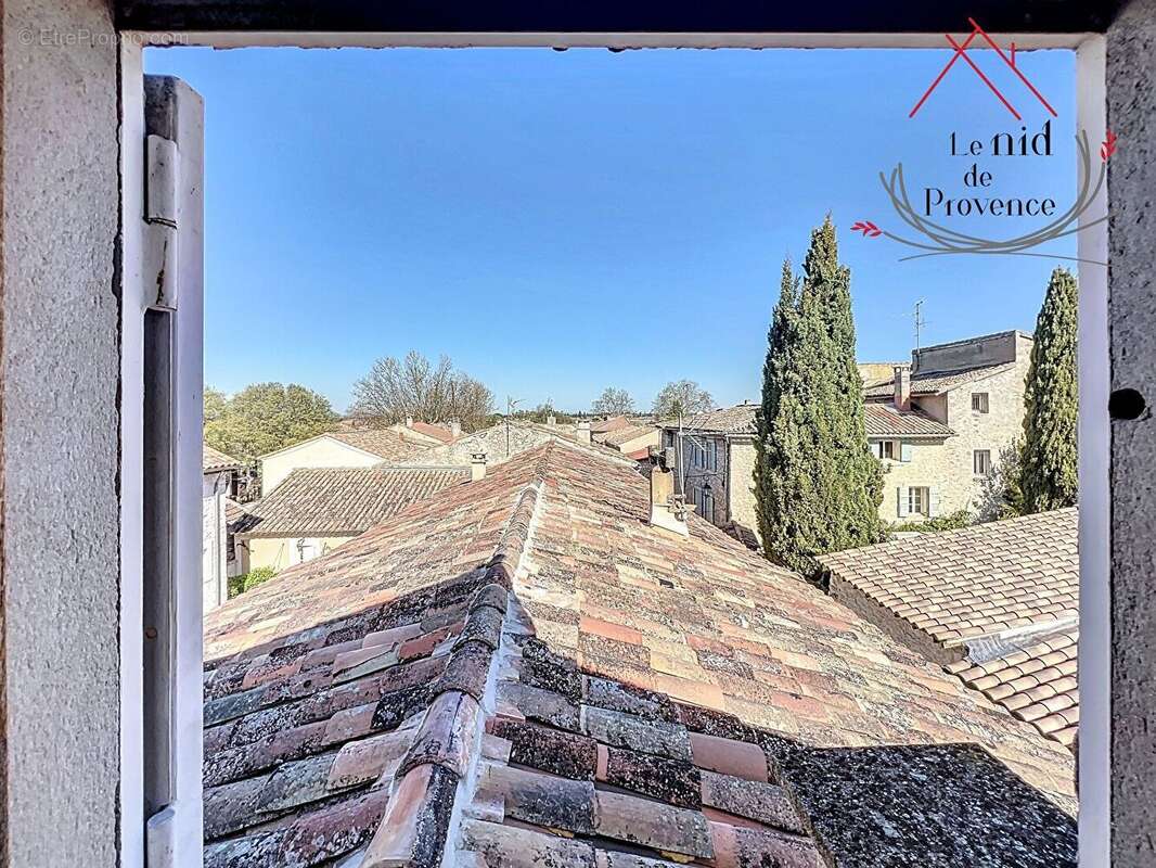 Maison à PERNES-LES-FONTAINES