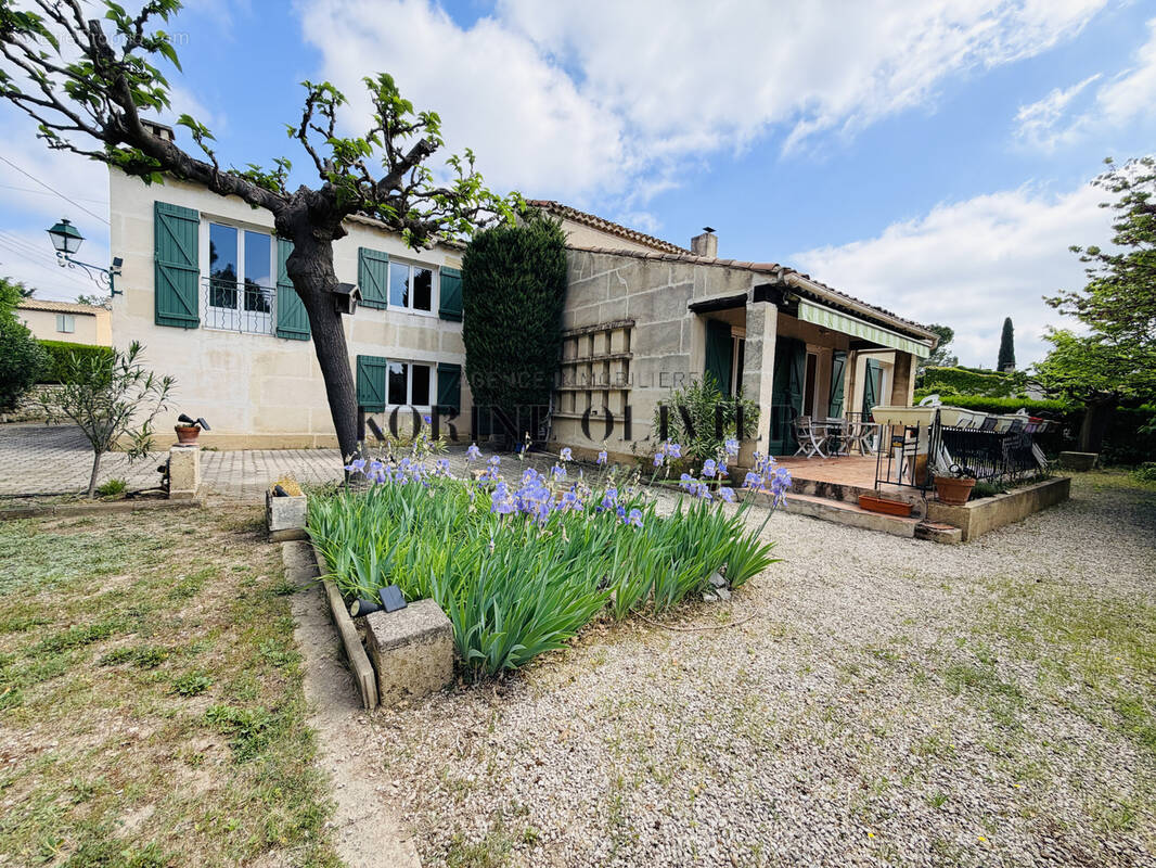 Maison à EGUILLES