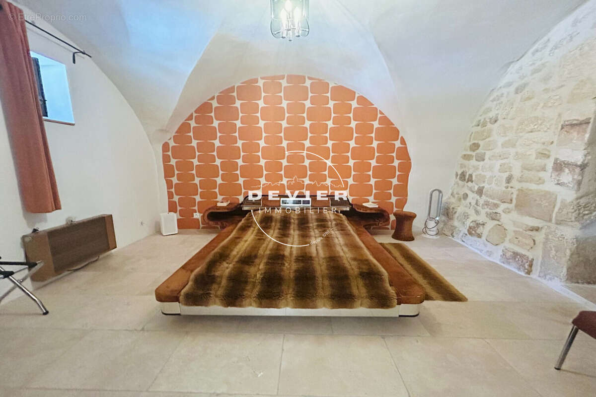 Maison à SAINT-GENIES-DES-MOURGUES