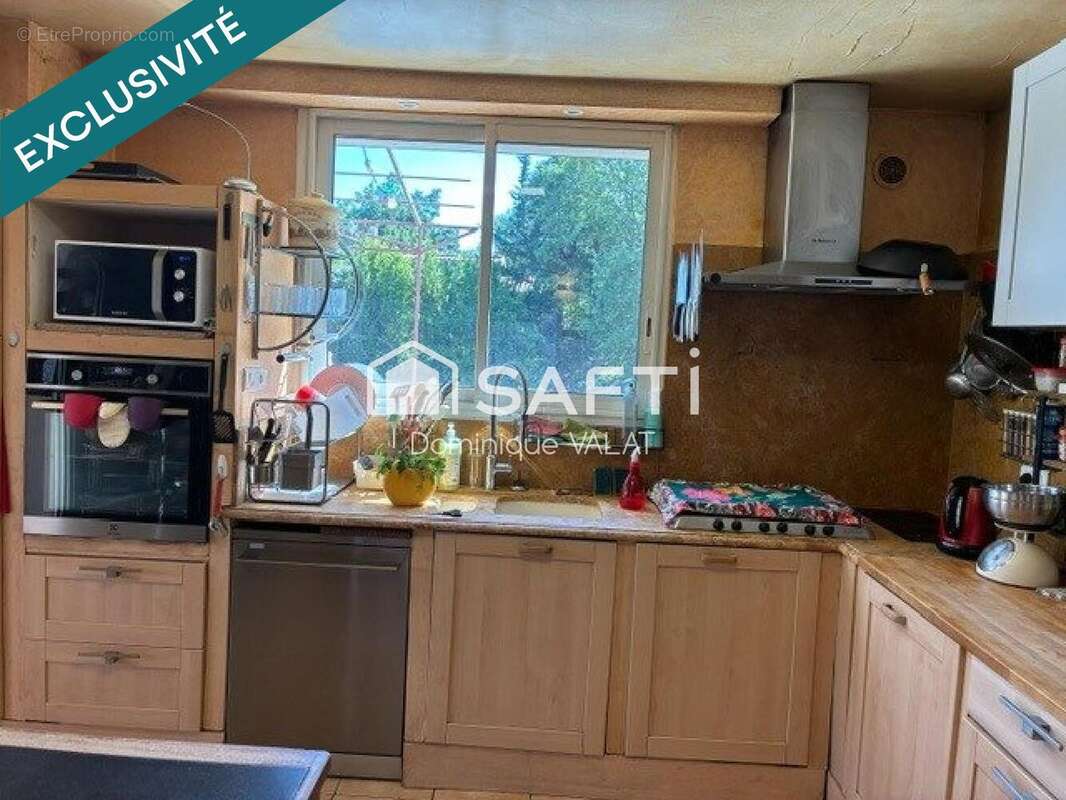 Maison 217 m² à Saint-Sebastien-D'aigrefeuille  - photo 5