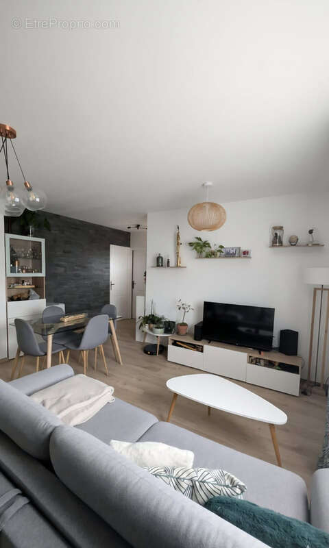 Appartement à CHARVIEU-CHAVAGNEUX