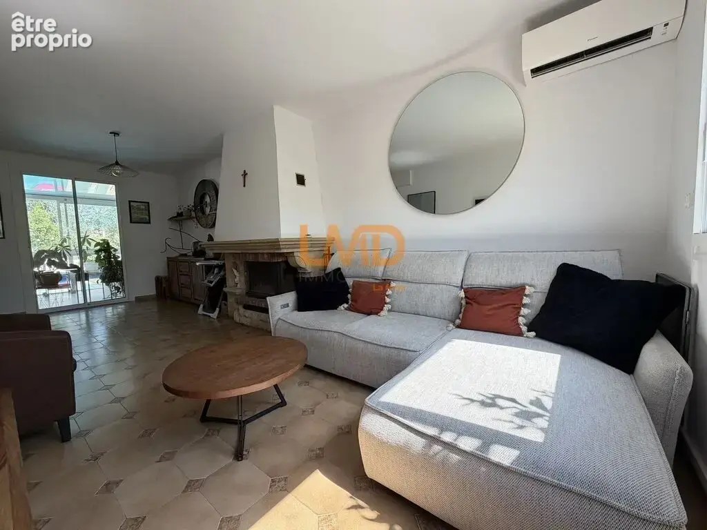 Villa T5 92 m2 avec piscine à Baho - photo 5