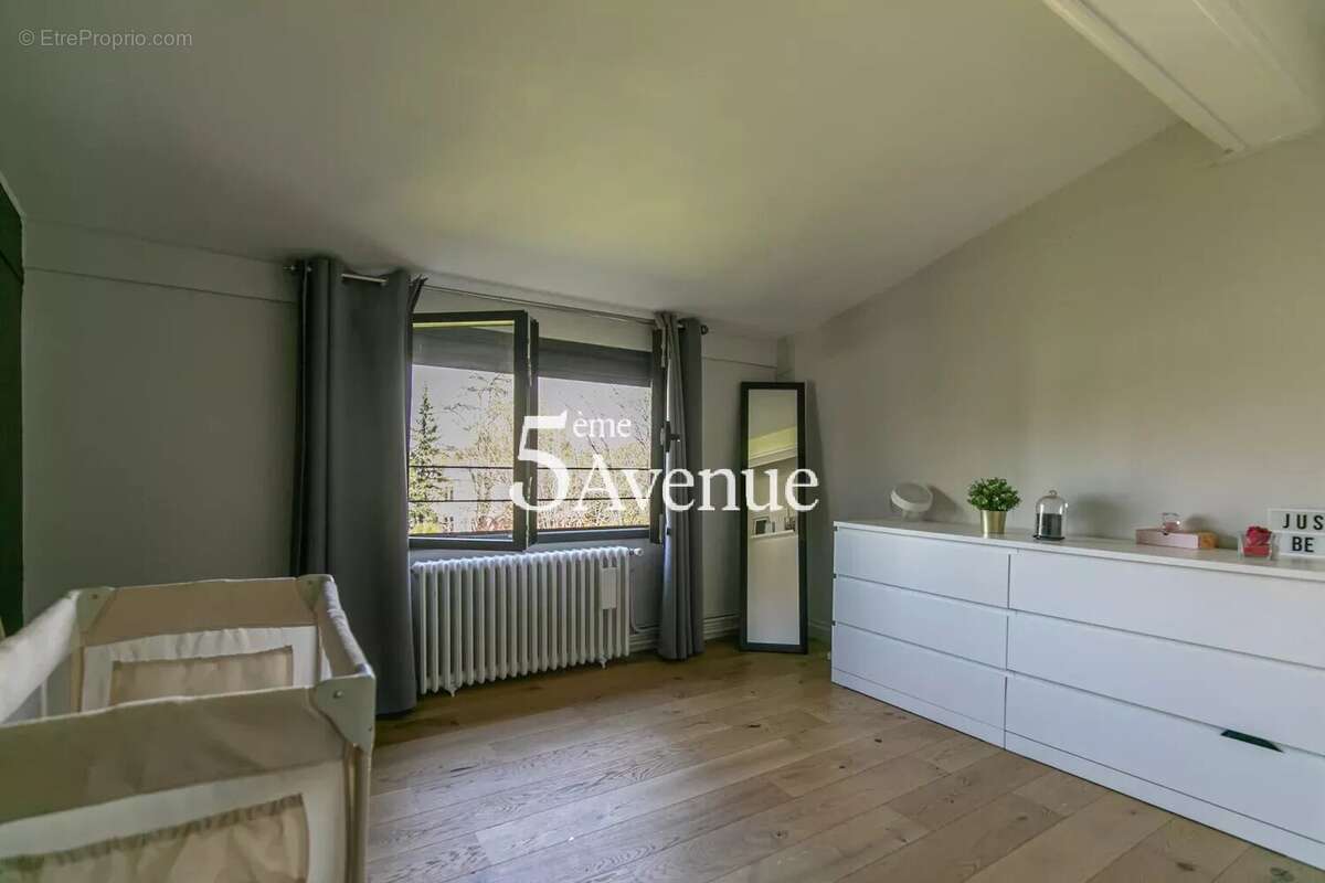 Maison à SAINT-MAUR-DES-FOSSES