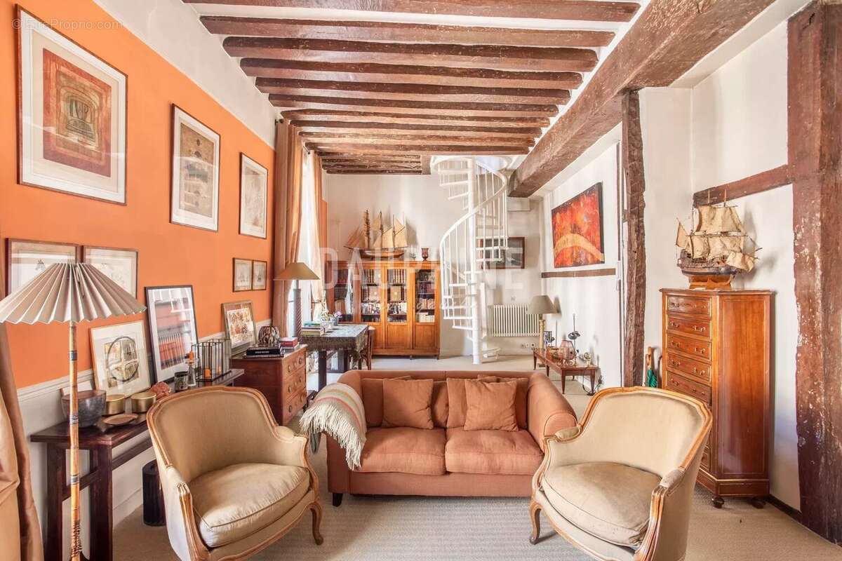 Appartement à PARIS-6E