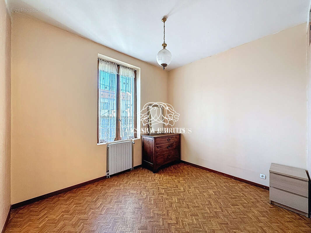 Appartement à LYON-8E