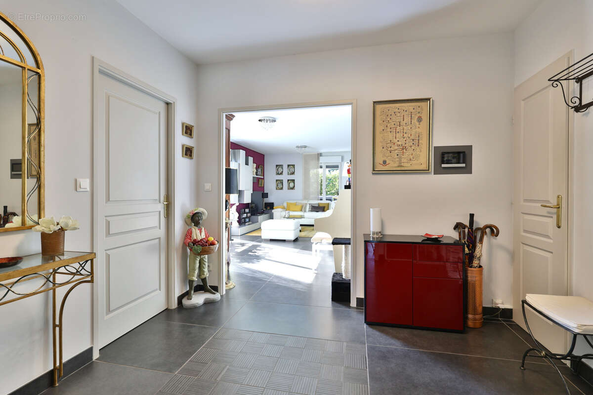 Appartement à TASSIN-LA-DEMI-LUNE