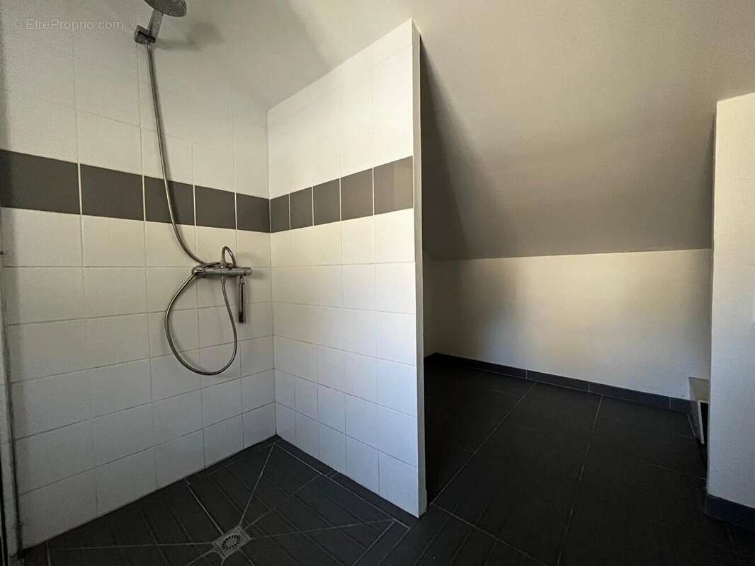 Appartement à PLOUGUENAST