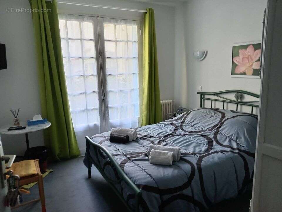 Commerce à CAZAUBON