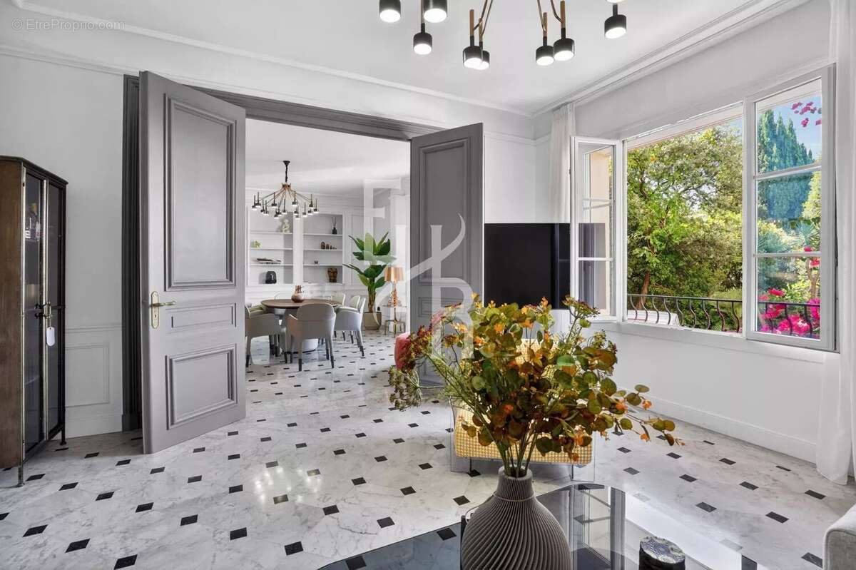 Cannes Vente appartement 4P à 2 pas des plages - photo 2