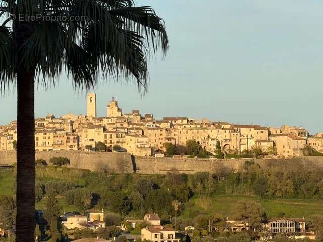 Maison à LA COLLE-SUR-LOUP