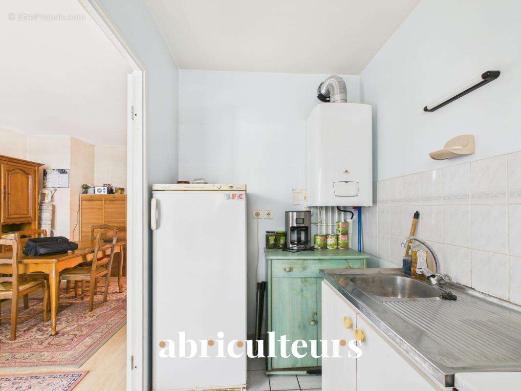 Appartement à VILLENEUVE-LA-GARENNE