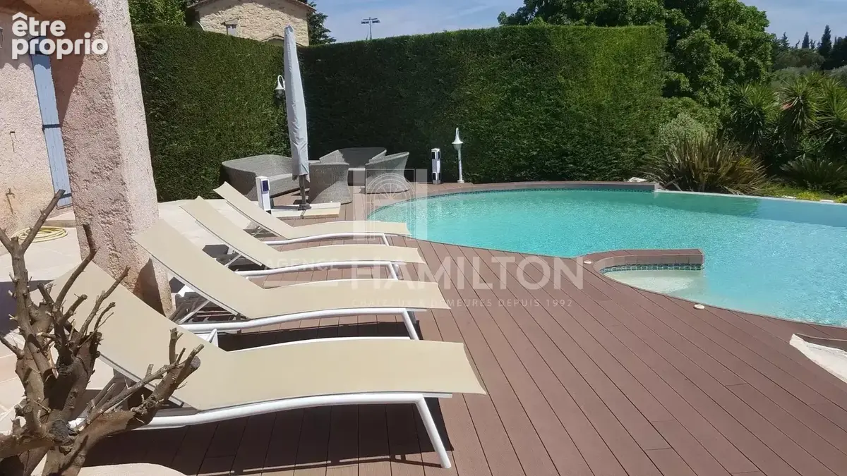 Villa à vendre proche de Valbonne avec vue mer, piscine et 5 chambres - photo 14