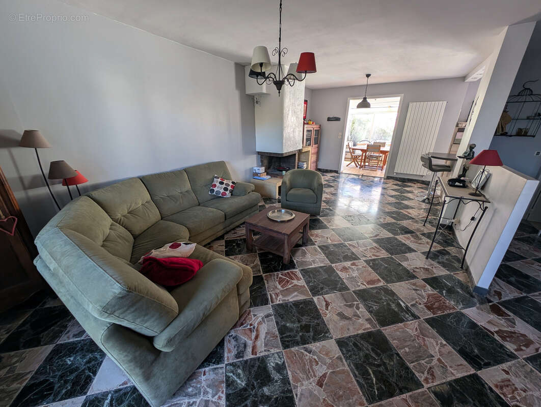 Maison à SIX-FOURS-LES-PLAGES