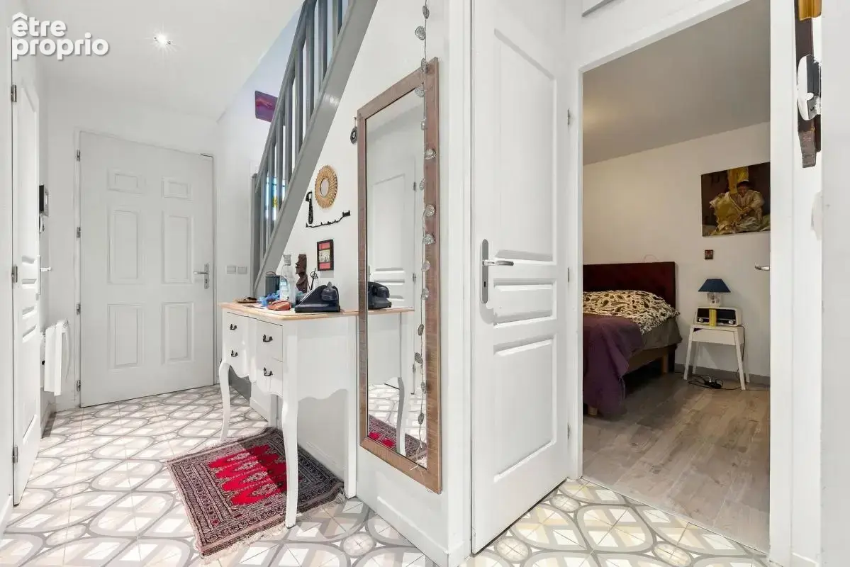 Agréable Maison de 7 pièces de 117 m² à Villejuif - photo 8