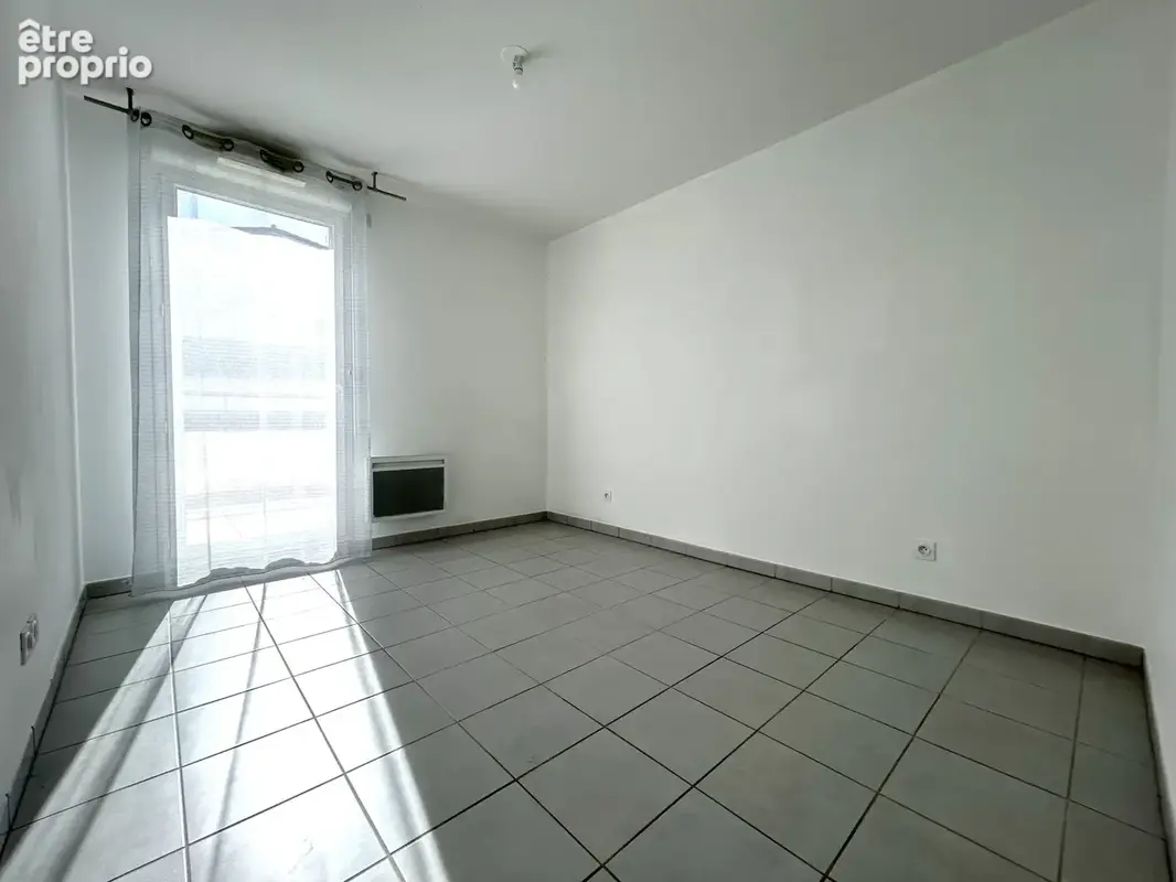 T3 + parking sous sol + terrasse 24m2 -250 chemin de Château Gombert 13013 Marseille - photo 11