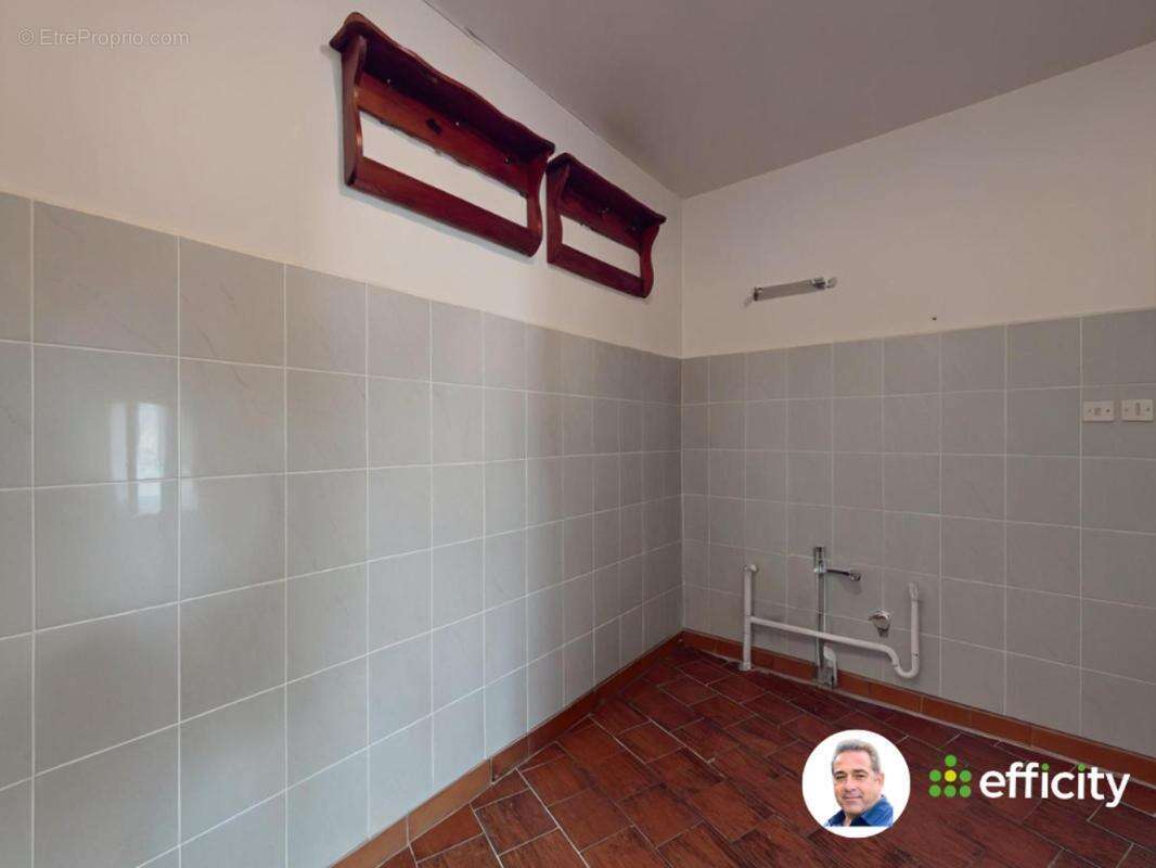 Maison 222 m² à Baneins  - photo 18