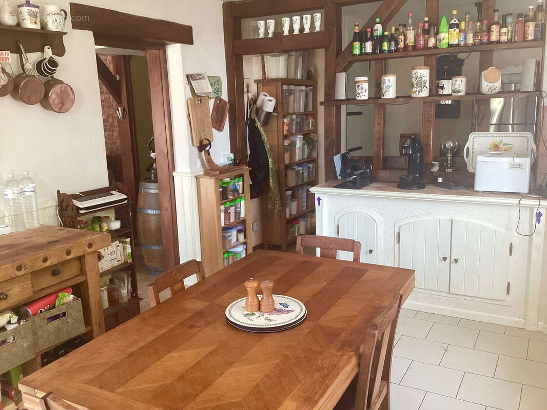 Maison à MENESPLET