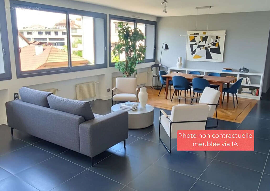 ANNECY - EXCLUSIVITE - plateau de près 160 m² en dernier étage - photo 3